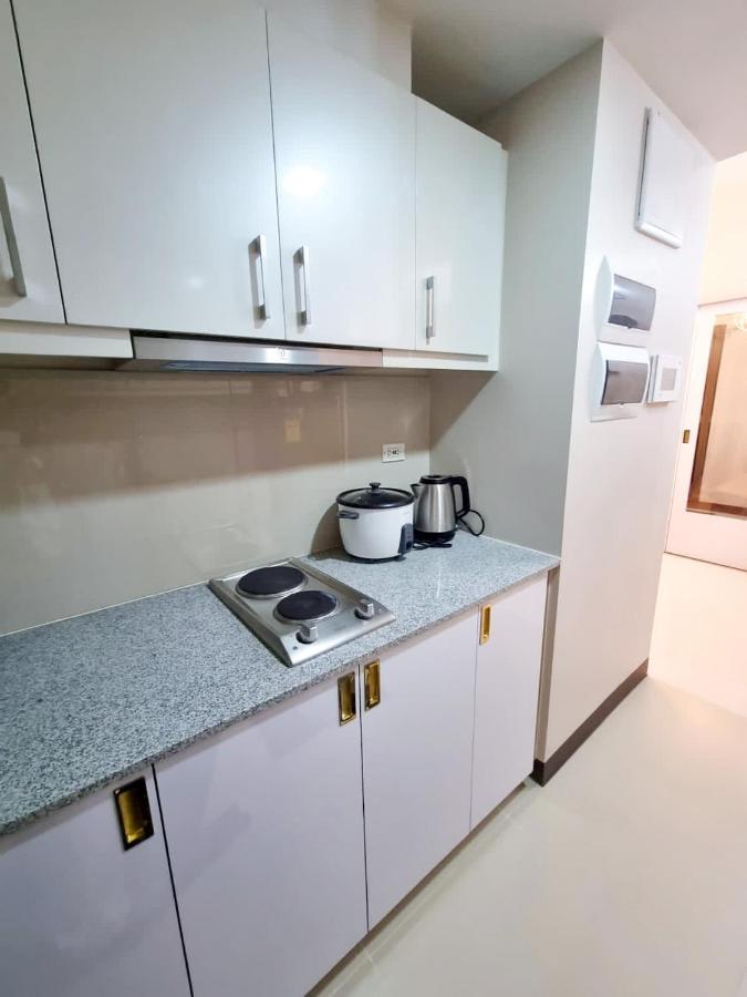 Aparthotel Modern 1Br In Uptown Bgc Taguig Exterior foto
