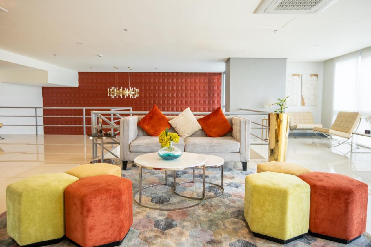 Aparthotel Modern 1Br In Uptown Bgc Taguig Exterior foto